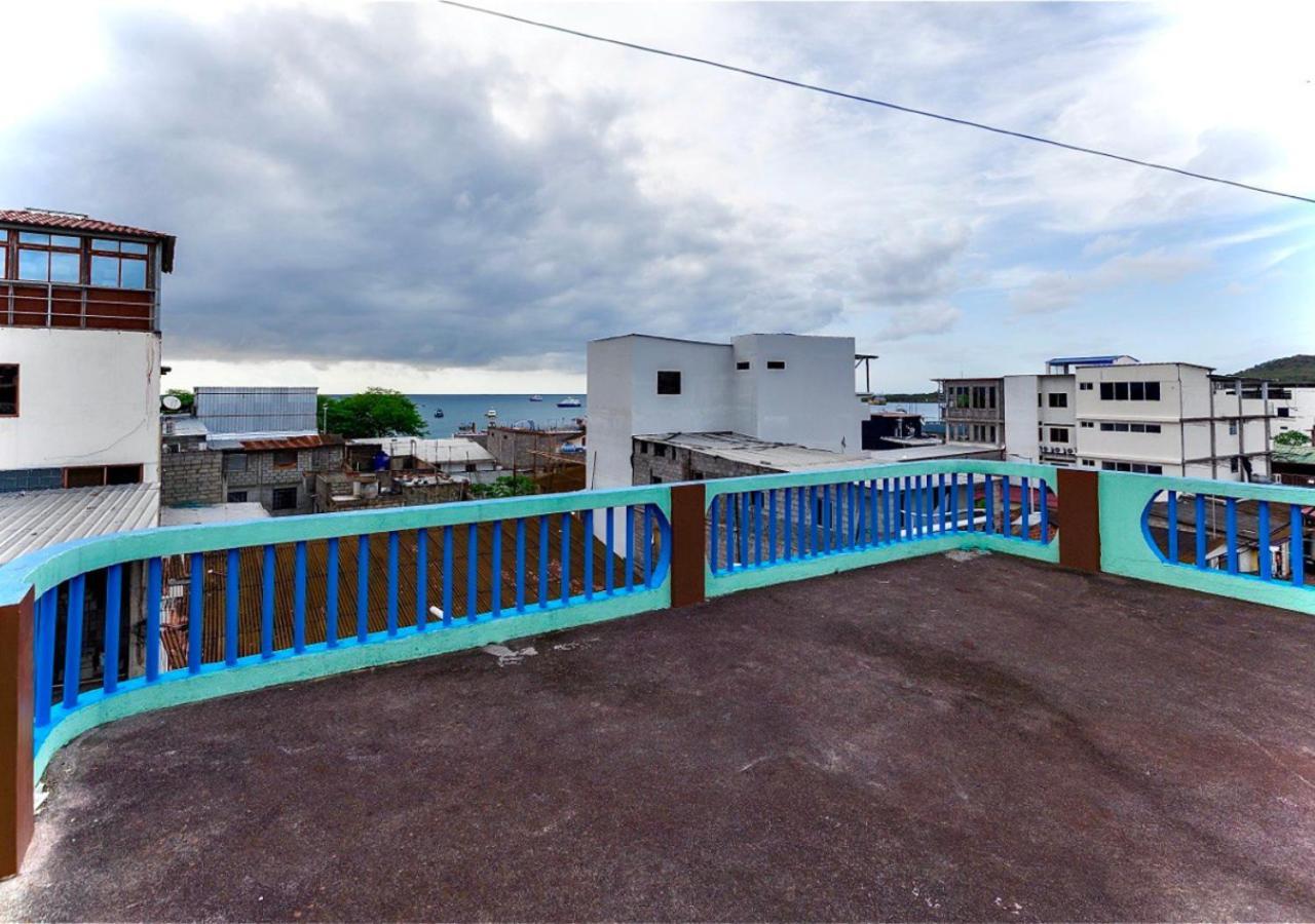 Blue Horizon - Galapagos Home ปูแอร์โต บาเกริโซ โมเรโน ภายนอก รูปภาพ