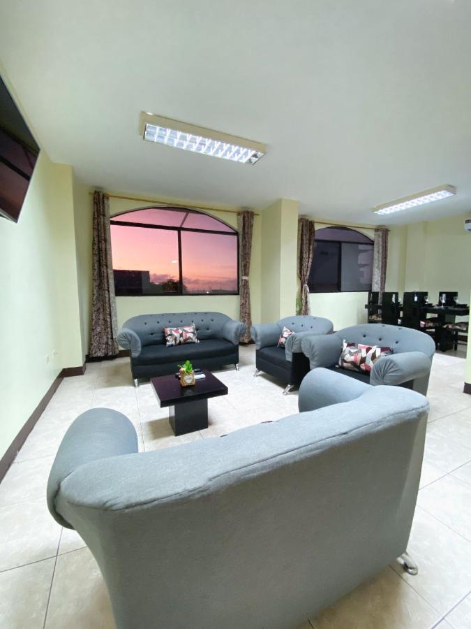 Blue Horizon - Galapagos Home ปูแอร์โต บาเกริโซ โมเรโน ภายนอก รูปภาพ