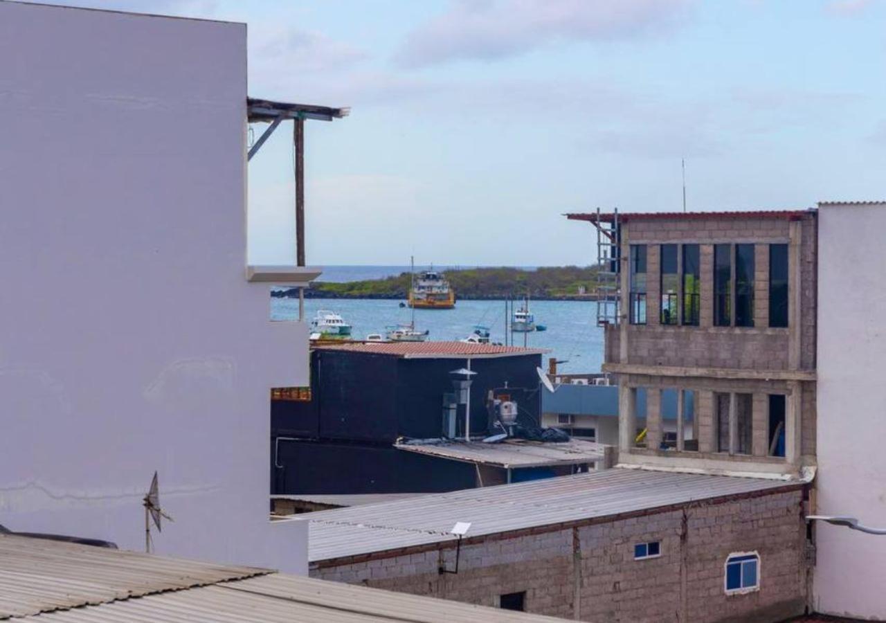 Blue Horizon - Galapagos Home ปูแอร์โต บาเกริโซ โมเรโน ภายนอก รูปภาพ